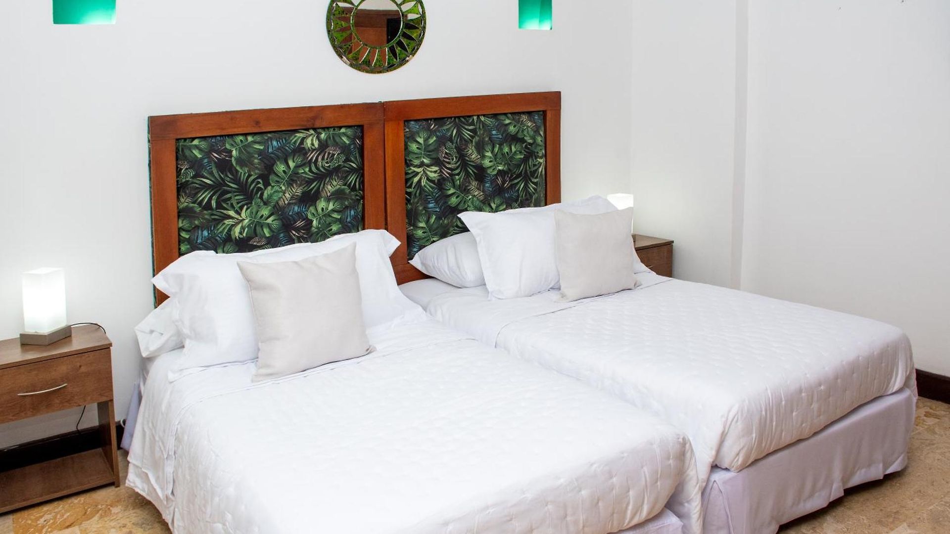 Villa Luxury 5 Bedroom House In The Old