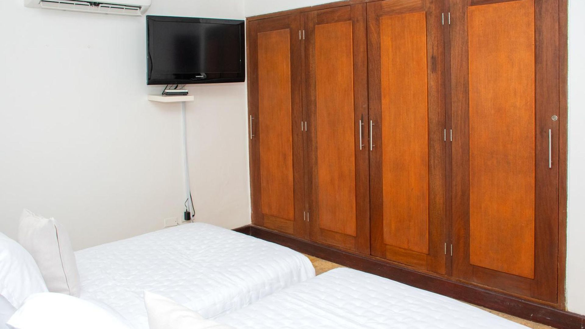 Luxury 5 Bedroom House In The Old Cartagena