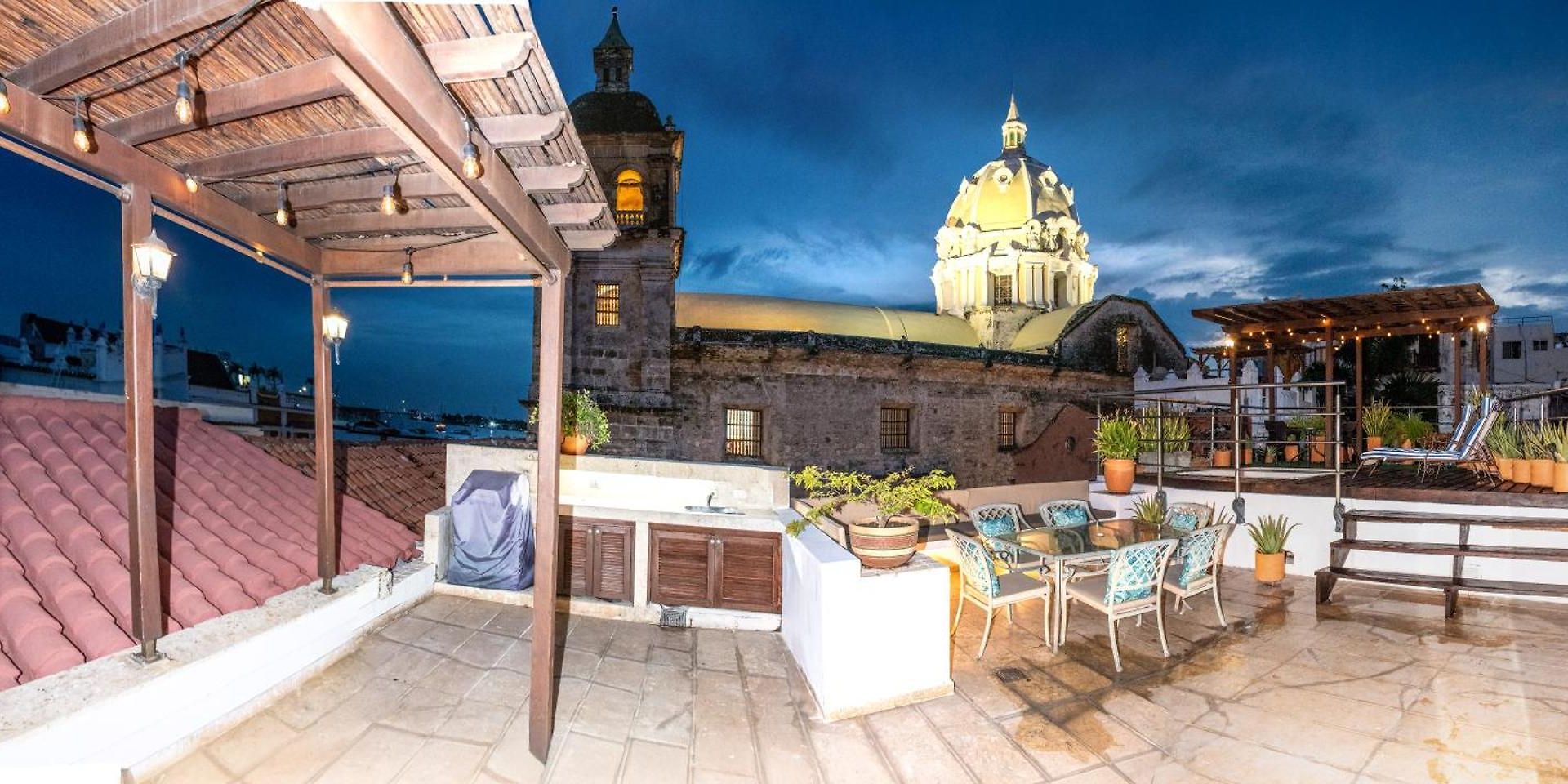 Luxury 5 Bedroom House In The Old Cartagena