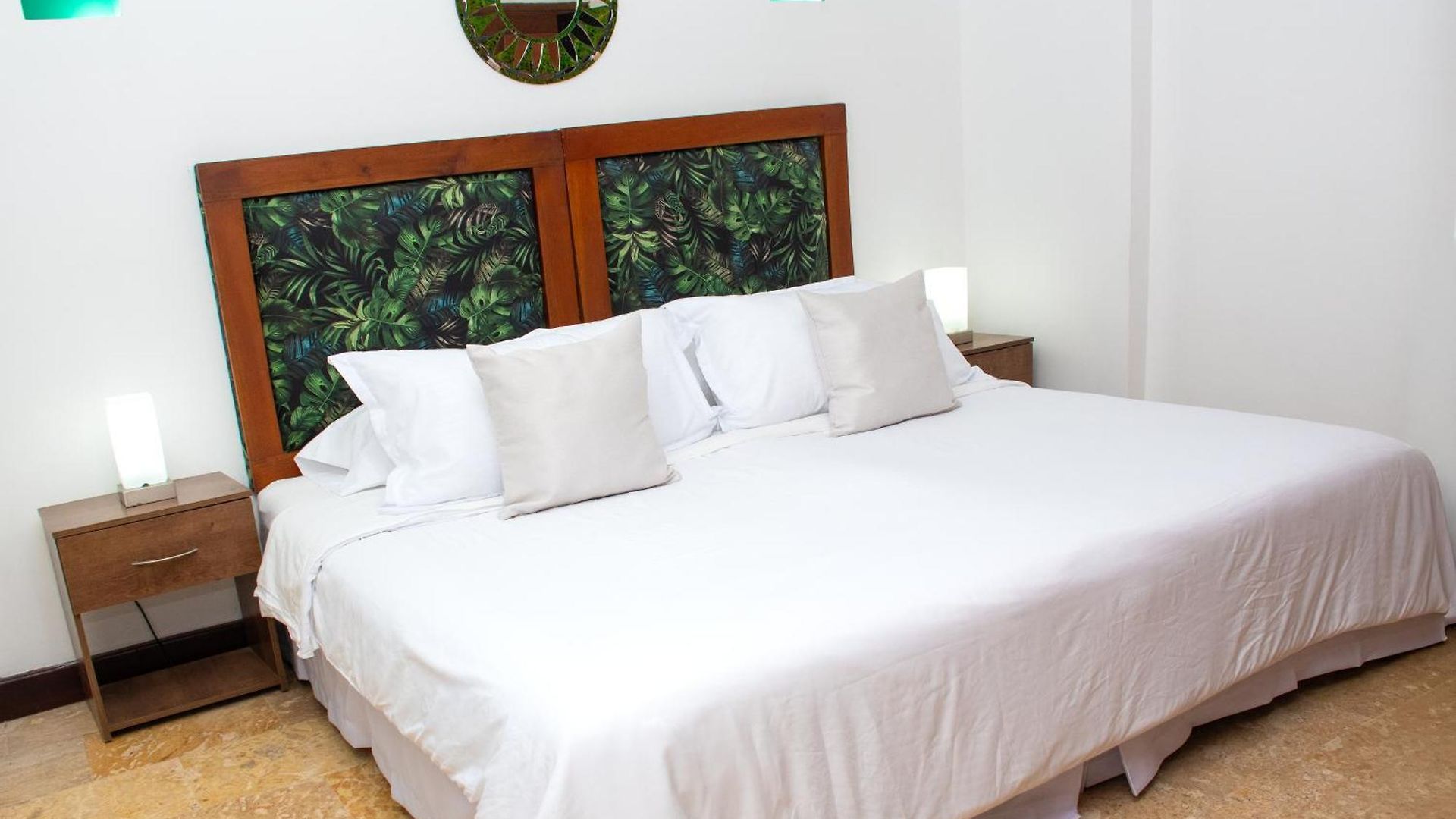 Villa Luxury 5 Bedroom House In The Old