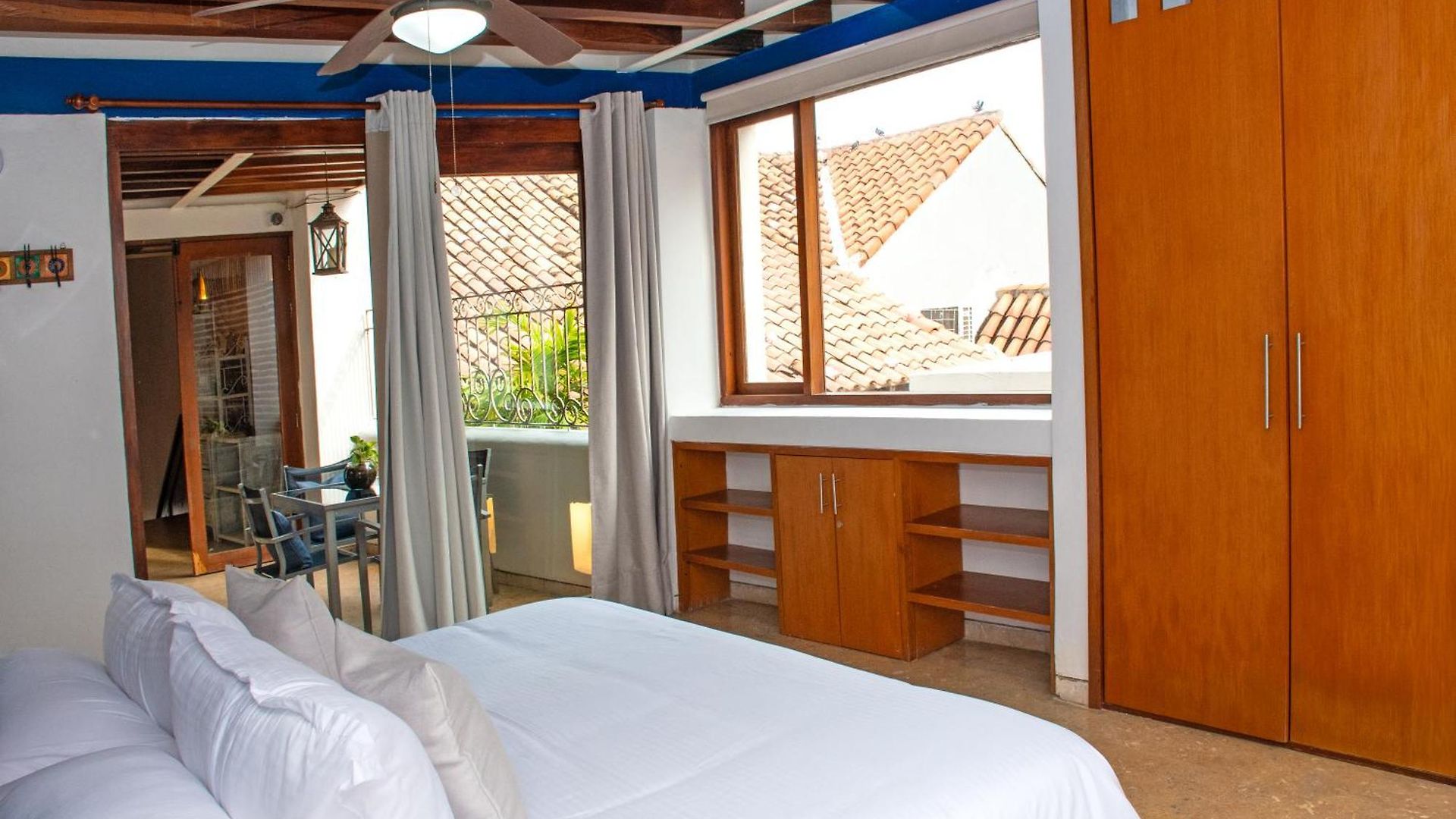 Luxury 5 Bedroom House In The Old *
