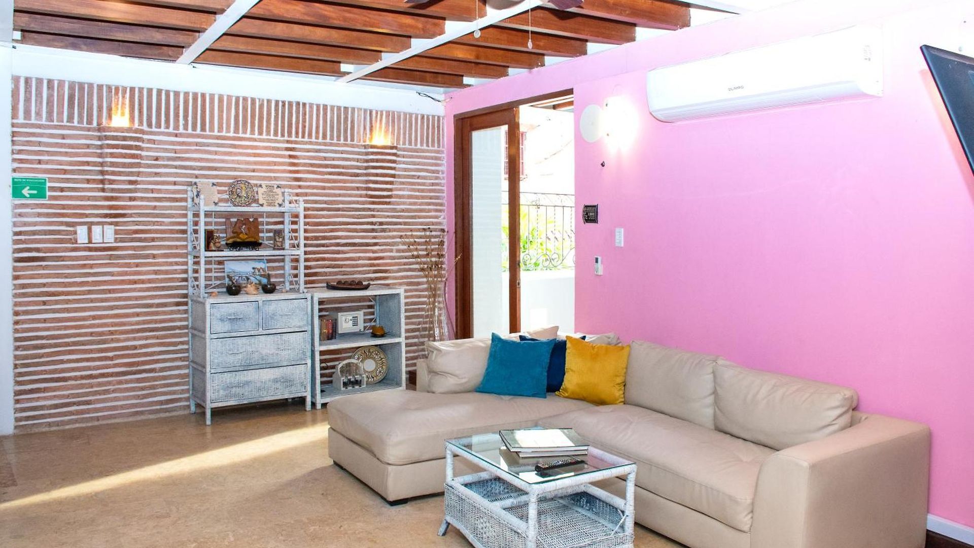 Villa Luxury 5 Bedroom House In The Old