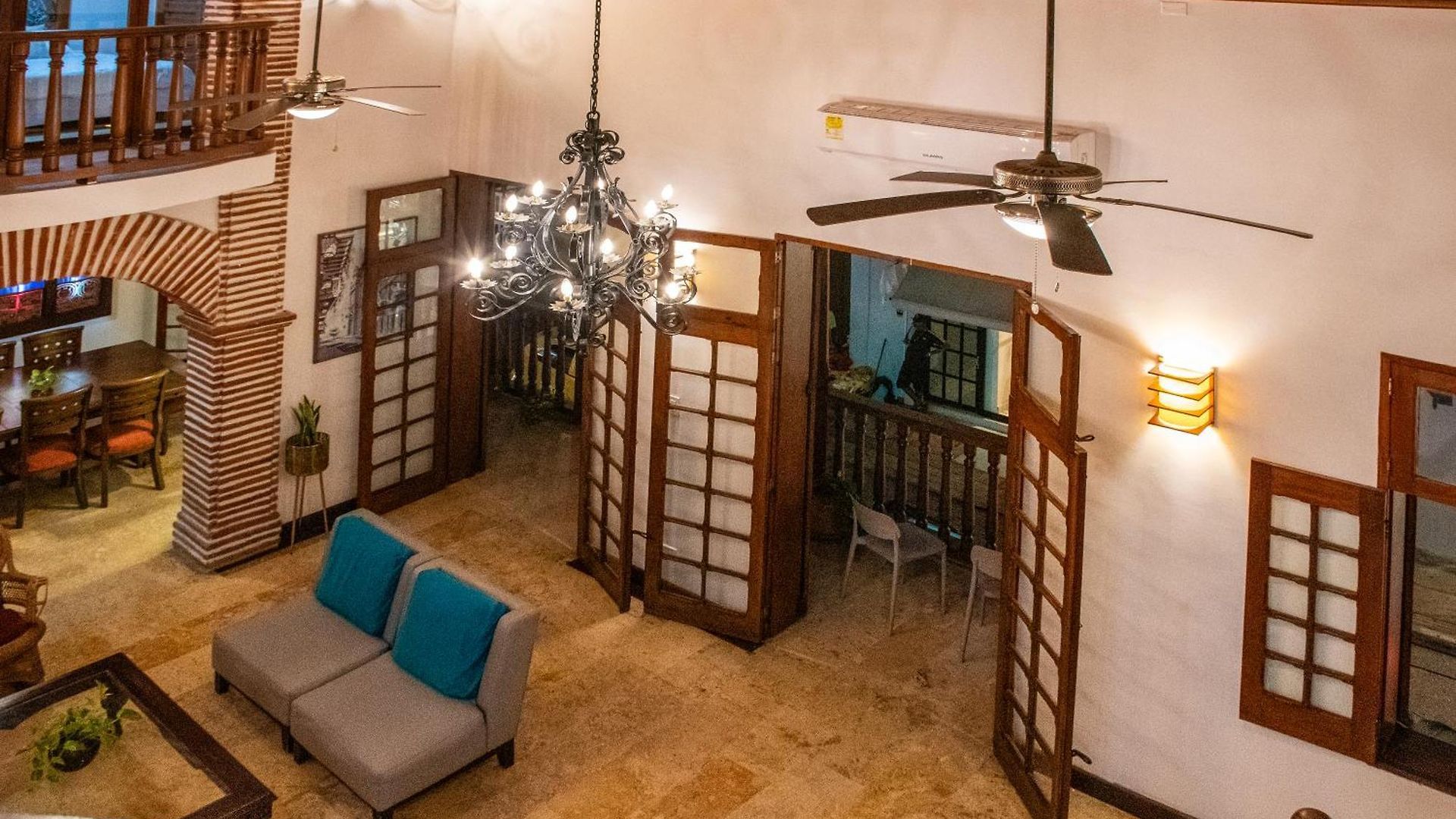 Luxury 5 Bedroom House In The Old