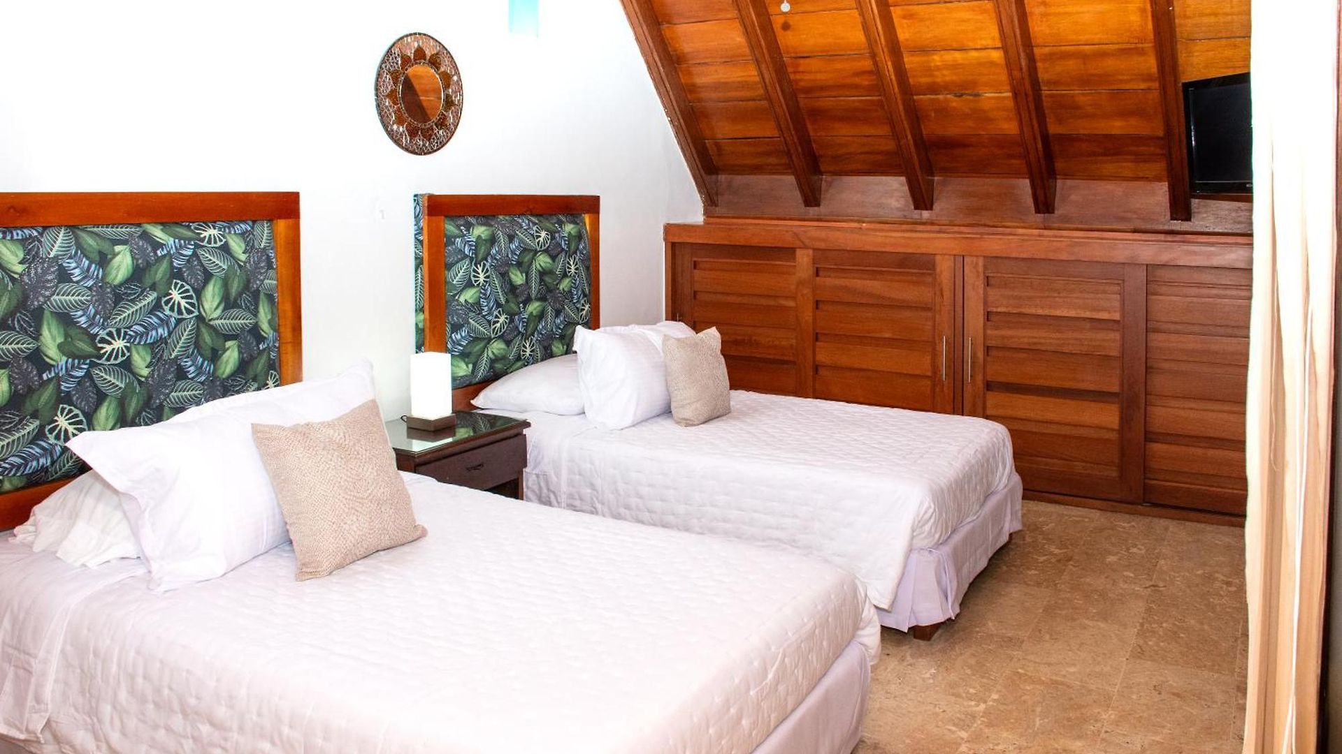 Luxury 5 Bedroom House In The Old Cartagena