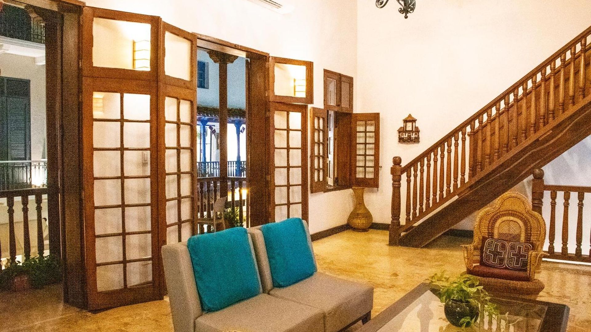 Luxury 5 Bedroom House In The Old *