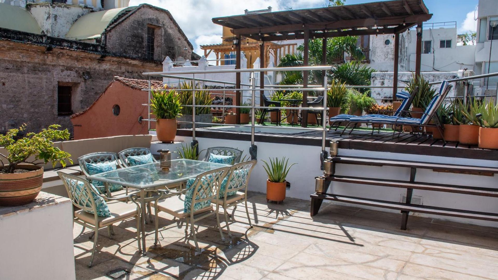 Luxury 5 Bedroom House In The Old Villa