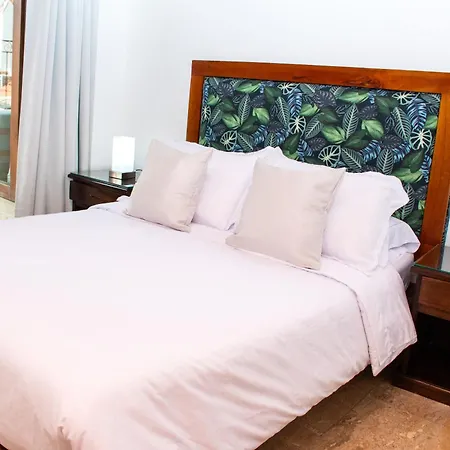 Villa Luxury 5 Bedroom House In The Old *