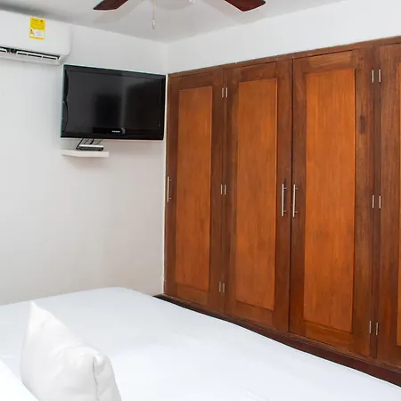 Luxury 5 Bedroom House In The Old Villa Cartagena