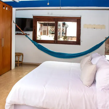 Luxury 5 Bedroom House In The Old Villa *