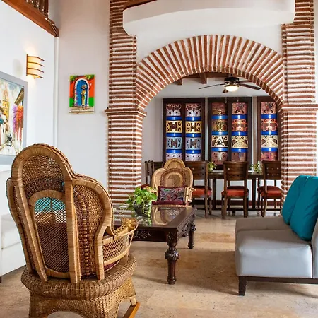 Luxury 5 Bedroom House In The Old * Cartagena